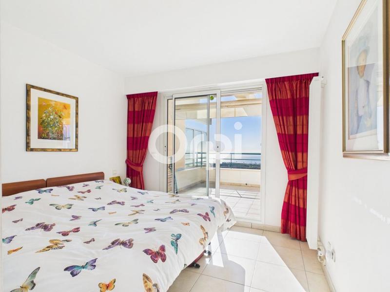 Appartement - 77 m² - 3 pièces