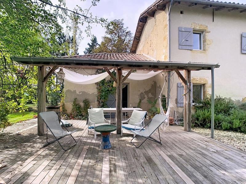 Maison - 168 m² - 7 pièces