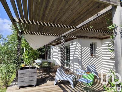 Maison - 195 m² - 7 pièces