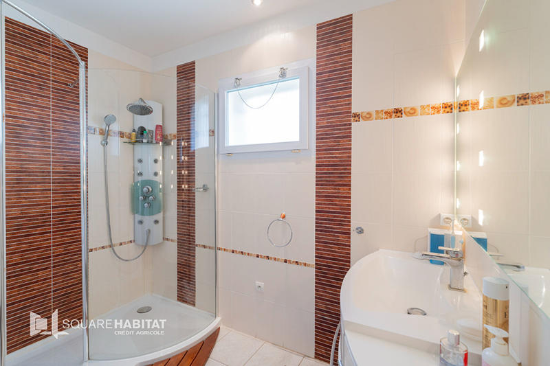 Maison - 97 m² - 4 pièces