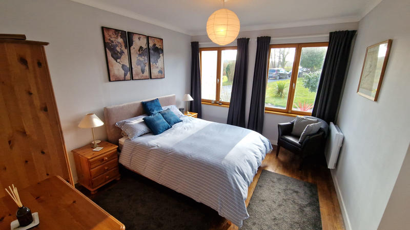 Maison - 213 m² - 6 pièces