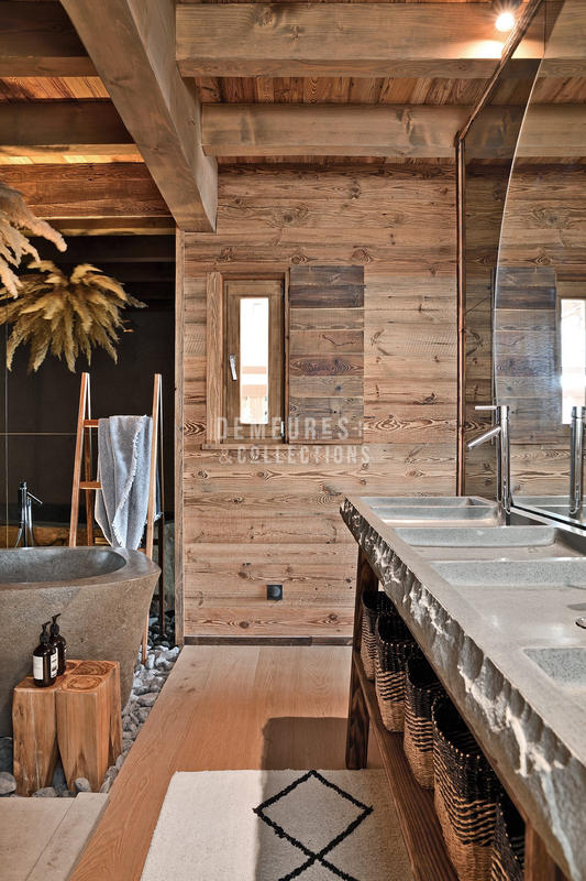 Châlet - 310 m² - 9 pièces