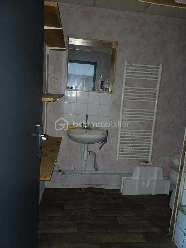 Local commercial - 142 m² - 3 pièces