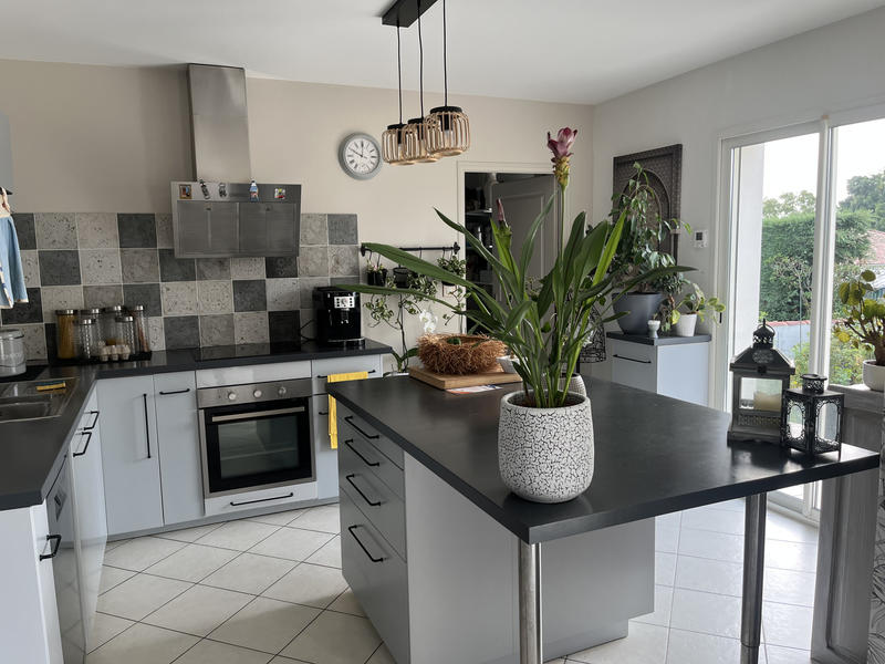 Maison - 100 m² - 4 pièces