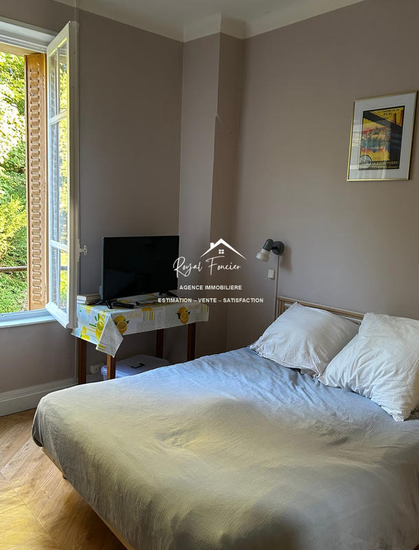 Maison ancienne - 188 m² - 8 pièces