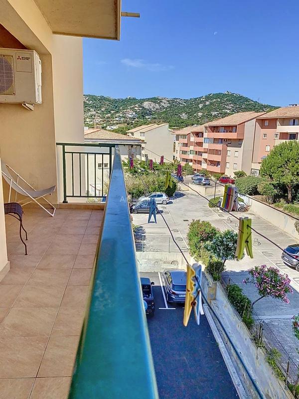 Appartement - 90 m² - 5 pièces