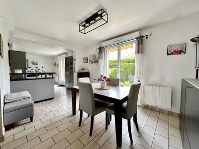 Maison - 120 m² - 6 pièces