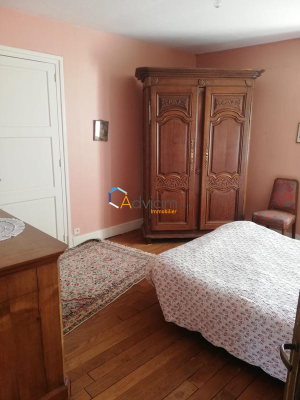 Maison - 182 m² - 6 pièces