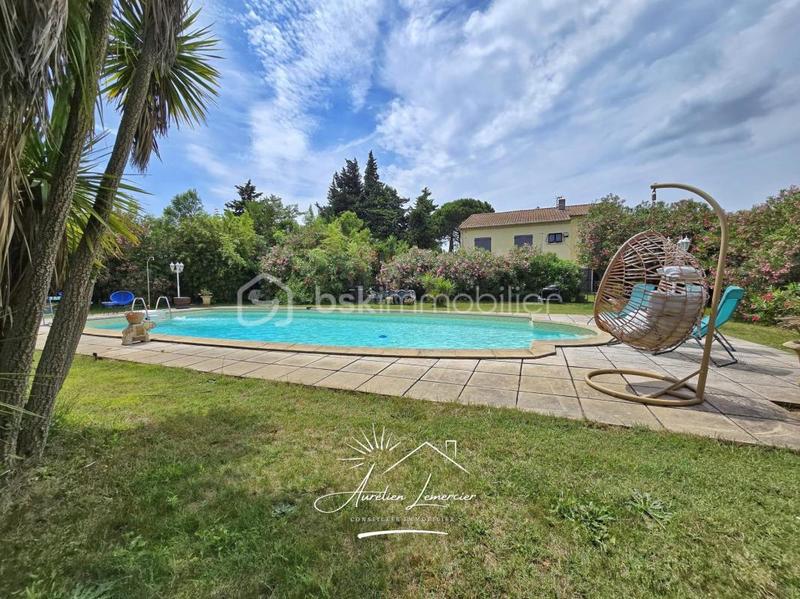 Maison - 200 m² - 6 pièces