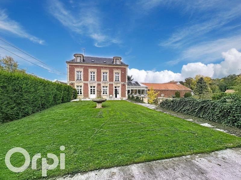 Maison - 246 m² - 7 pièces