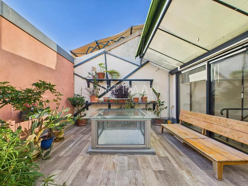 Loft - 86 m² - 4 pièces