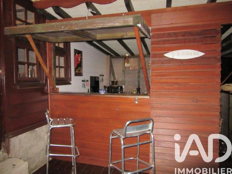 Maison - 200 m² - 6 pièces