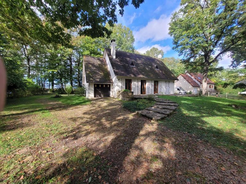 Maison - 140 m² - 6 pièces