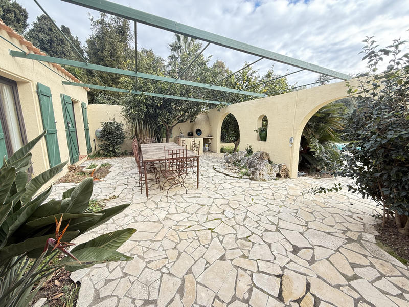 Villa - 145 m² - 4 pièces