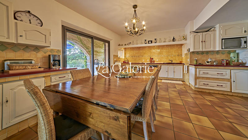 Villa - 430 m² - 13 pièces