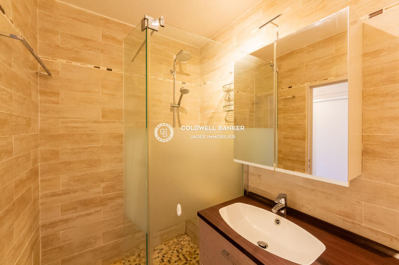 Appartement - 97 m² - 4 pièces