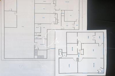 Appartement - 212 m² - 8 pièces