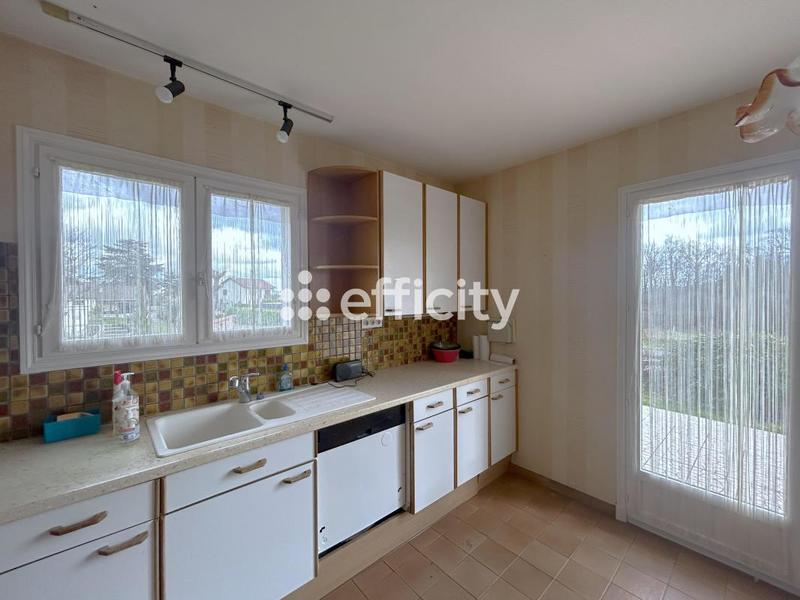 Maison - 111 m² - 5 pièces