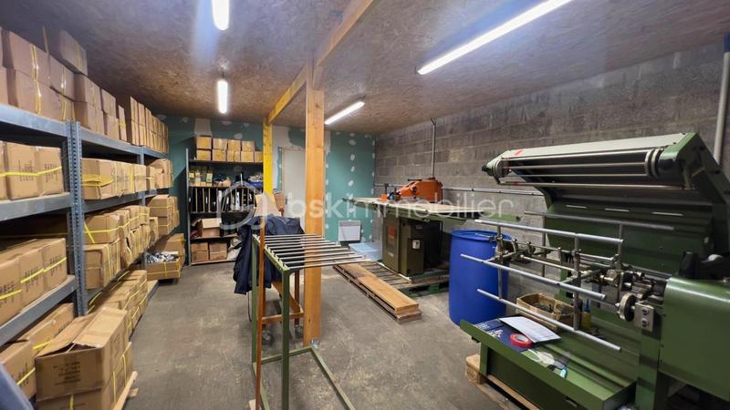 Entrepôt - 564 m² - 3 pièces