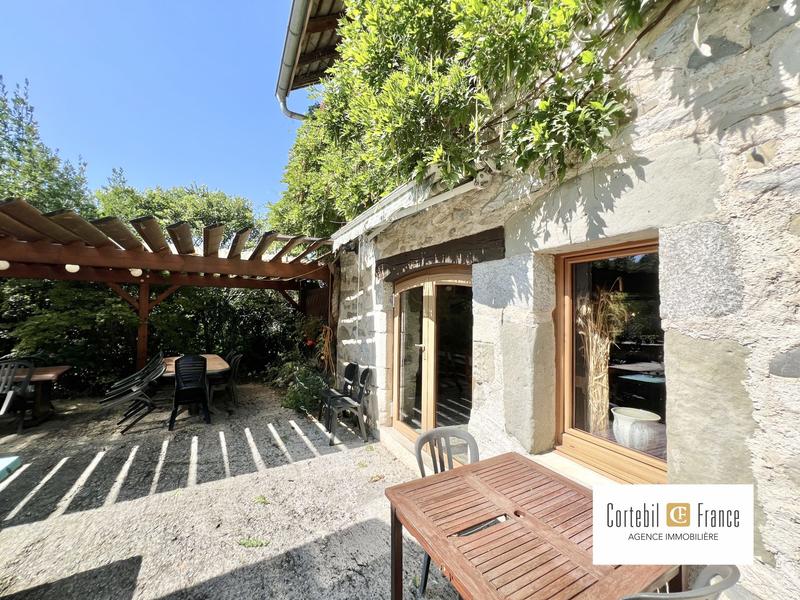 Ferme - 300 m² - 5 pièces