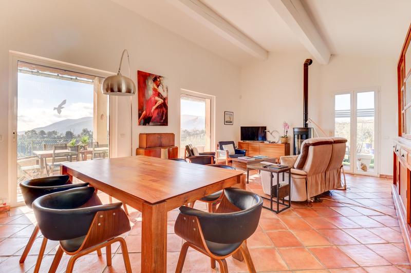 Maison - 137 m² - 5 pièces