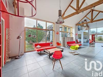 Maison - 277 m² - 8 pièces