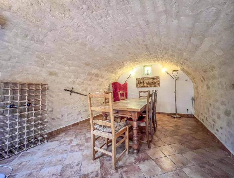 Maison de village - 294 m² - 15 pièces