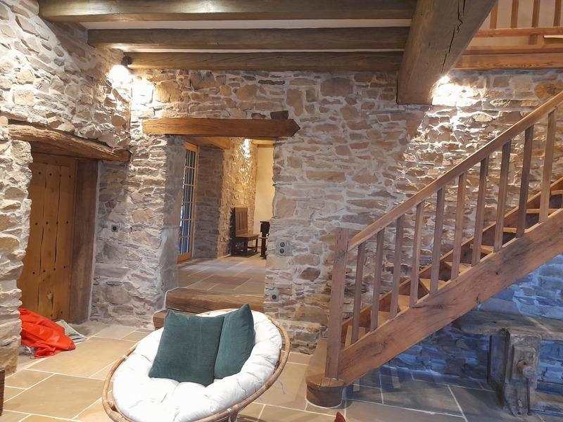 Propriété - 220 m² - 8 pièces