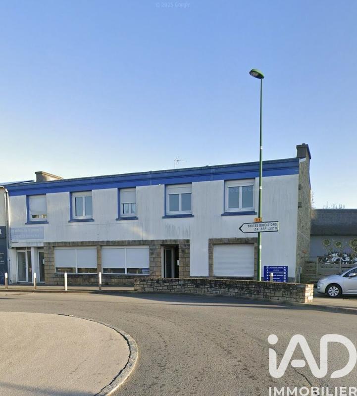 Maison - 280 m² - 10 pièces