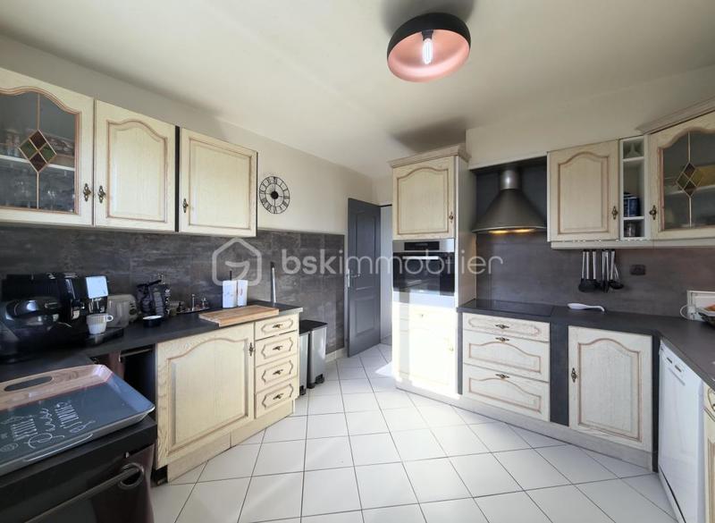 Maison - 145 m² - 6 pièces