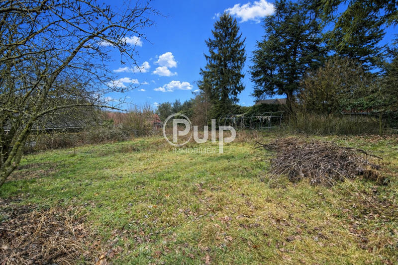 Terrain constructible - 1 280 m²