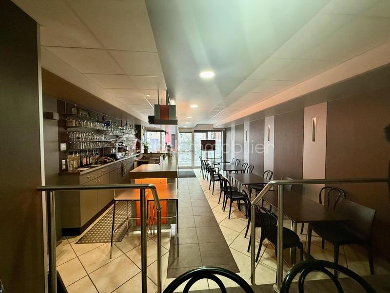 Immeuble - 195 m² - 7 pièces