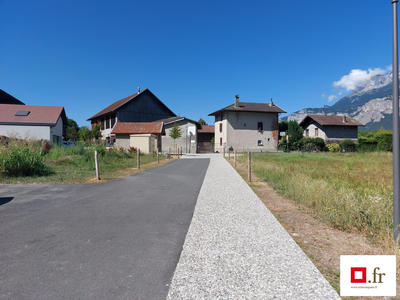 Terrain - 596 m²
