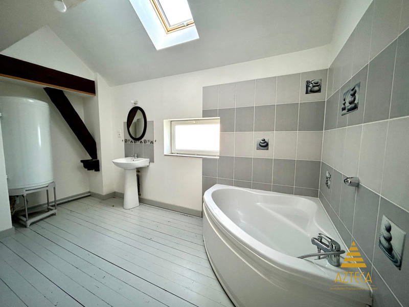 Appartement - 115 m² - 5 pièces