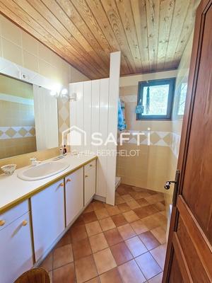 Maison - 160 m² - 7 pièces