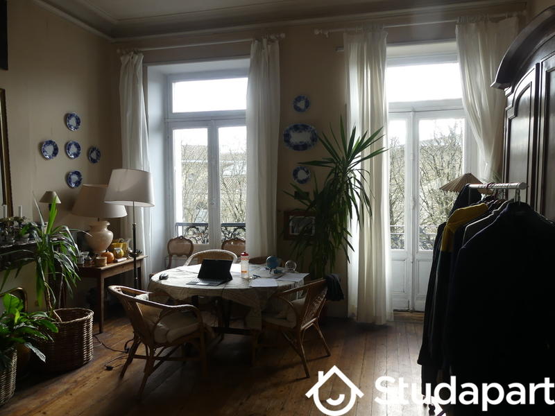 Chambre - 20 m² - 1 pièce