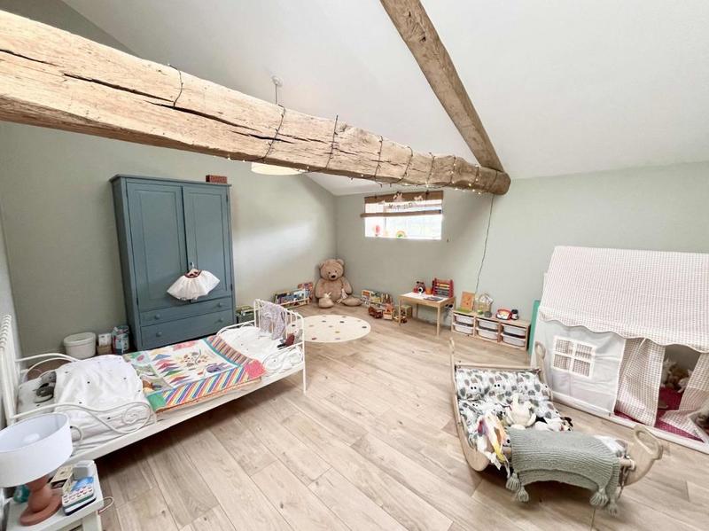 Maison - 279 m² - 6 pièces