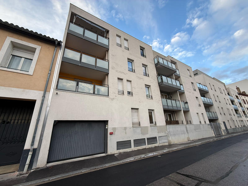 Parking / Garage - 14 m²