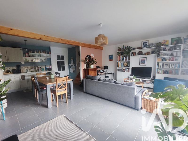 Maison - 93 m² - 5 pièces