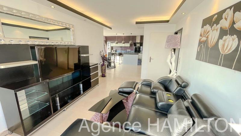 Appartement - 97 m² - 4 pièces