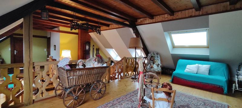 Maison - 246 m² - 7 pièces