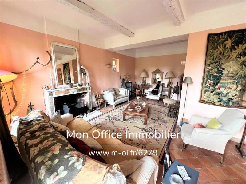 Maison - 450 m² - 18 pièces