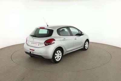 Peugeot 208 1.0 PureTech Like 5p 68 ch