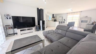 Maison - 120 m² - 5 pièces