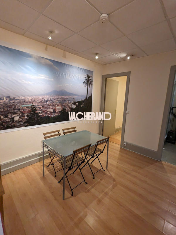 Appartement - 126 m² - 5 pièces