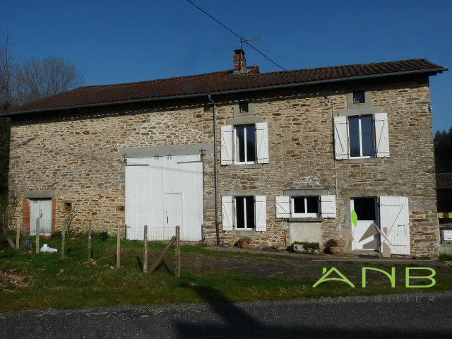 Maison ancienne - 89 m² - 4 pièces