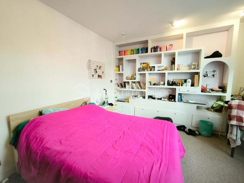 Maison traditionnelle - 219 m² - 7 pièces