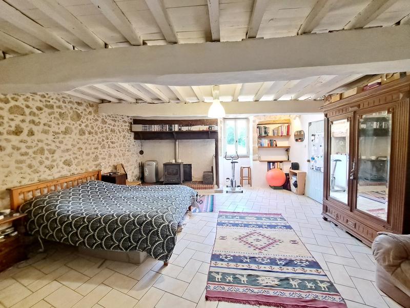 Maison - 550 m² - 16 pièces