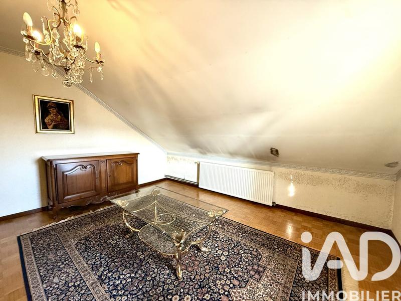 Maison - 316 m² - 9 pièces