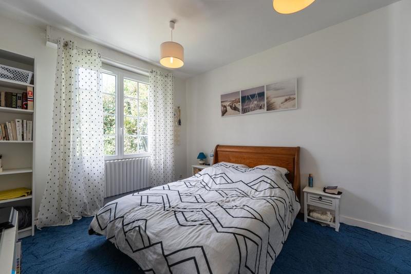 Maison - 202 m² - 6 pièces